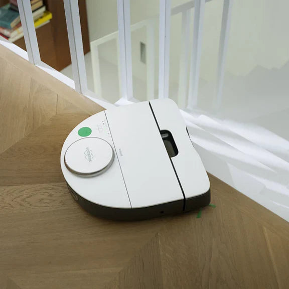Saugroboter VR7 mit einfacher Ladestation